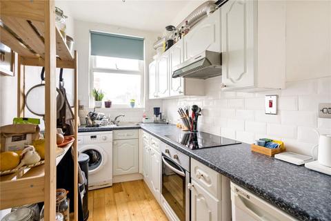 1 bedroom flat to rent, Kerrington Court, London W10