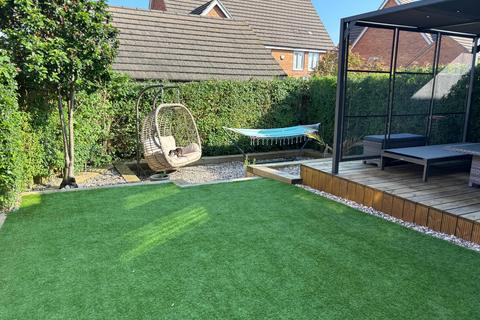 4 bedroom detached house for sale, Carr Road, Moulton, NN3 7AY