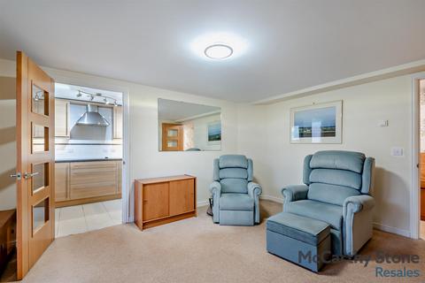 2 bedroom apartment for sale, Lady Susan Court, New Road, Basingstoke