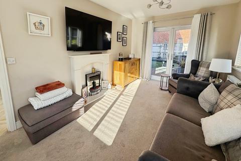3 bedroom semi-detached house for sale, Thorntree Lane, Branston, Burton-on-Trent, DE14