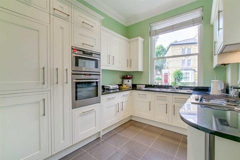 2 bedroom flat for sale, Auriol Road, London, W14
