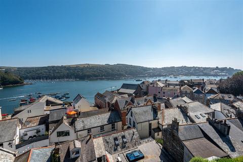 undefined, Bull Hill, Fowey
