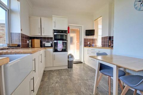 4 bedroom house to rent, Mere View Avenue, Hornsea