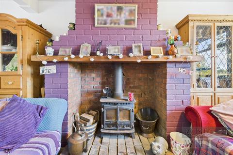 undefined, Blacksmiths Field, Crowhurst, Battle