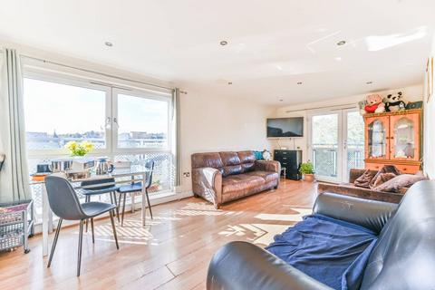 undefined, Brighton Road, Purley, CR8