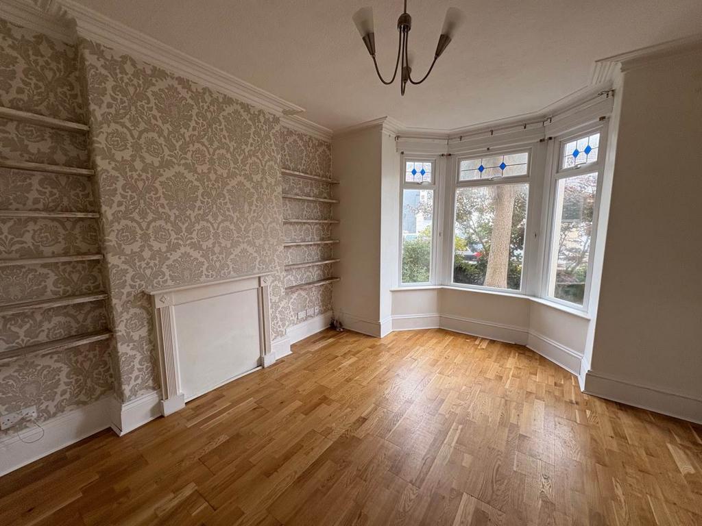 Sandford rd 32 loung