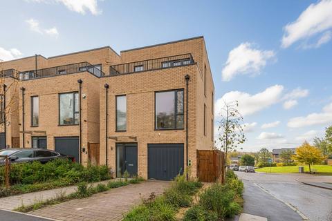 undefined, Henry Darlot Drive, Mill Hill East, London, NW7