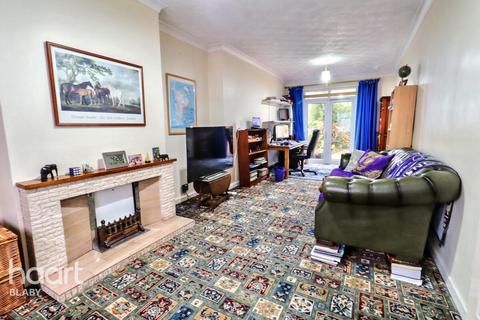 4 bedroom semi-detached house for sale, Greendale Road, Leicester