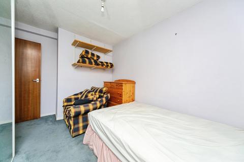2 bedroom apartment for sale, Minster Court, Merseyside L7