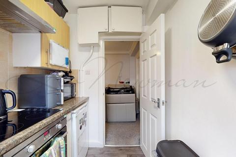 2 bedroom flat to rent, Park West, Edgware Road, W2
