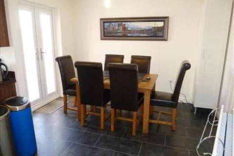 6 bedroom terraced house to rent, Great Copsie Way, Bristol BS16