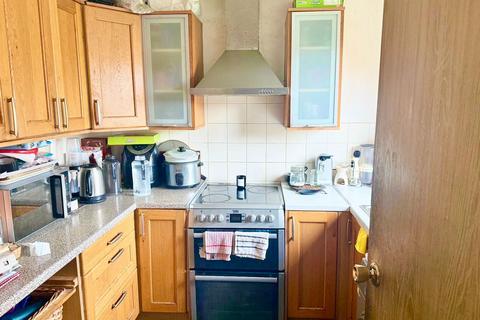 2 bedroom flat for sale, Pasteur Close, London NW9
