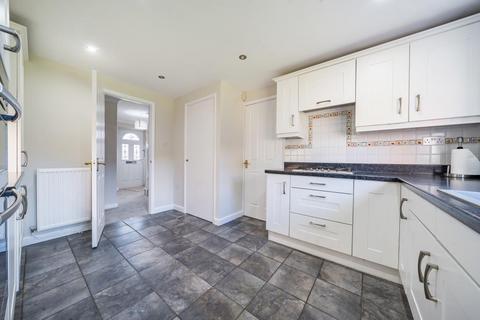 undefined, Fair Close,  Bicester,  Oxfordshire,  OX26