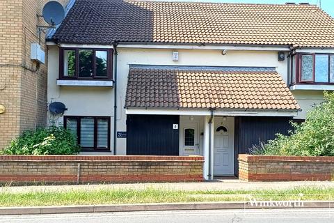 2 bedroom maisonette for sale, Lion Court, Studio Way, Borehamwood, Hertfordshire, WD6