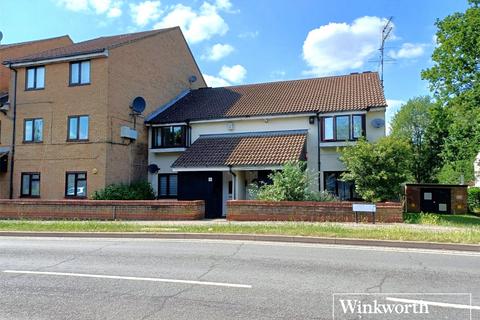 2 bedroom maisonette for sale, Lion Court, Studio Way, Borehamwood, Hertfordshire, WD6