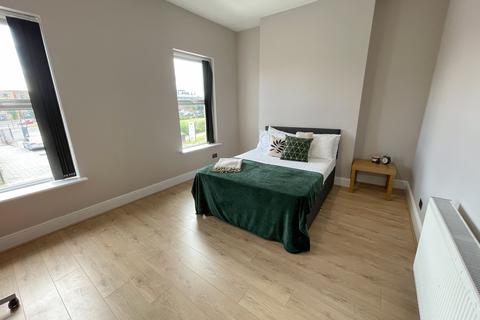 4 bedroom terraced house to rent, Wedgewood Street, L7 2QH,