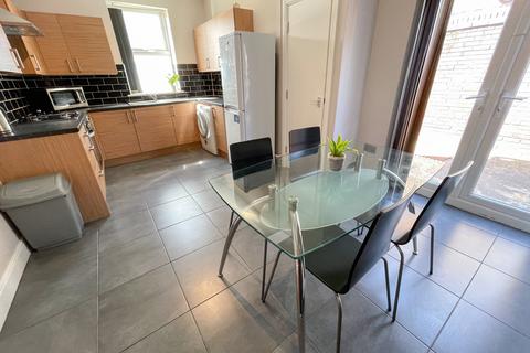 4 bedroom terraced house to rent, Wedgewood Street, L7 2QH,