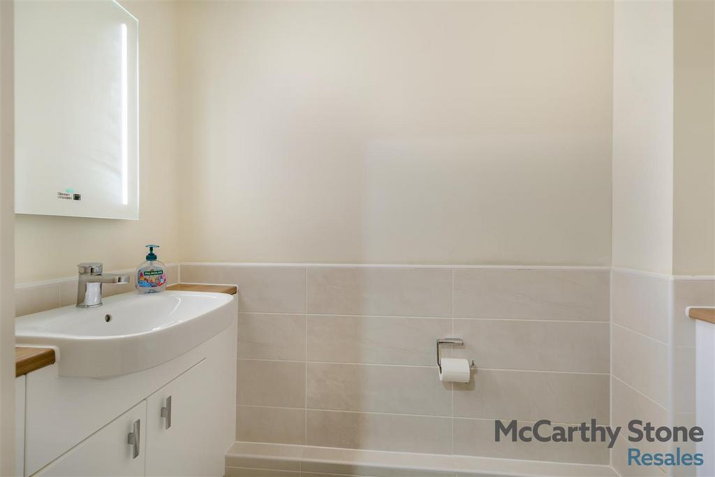 8667982-interior08.jpg