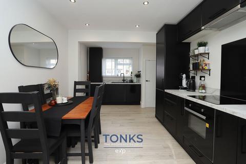 3 bedroom semi-detached house for sale, Timbertree Crescent, Cradley Heath B64