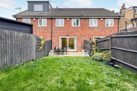 undefined, Great Elms Road, Hemel Hempstead, HP3