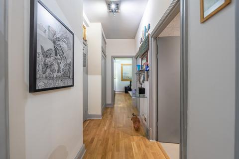1 bedroom apartment for sale, Grove Hall Court, Hall Road, London, NW8