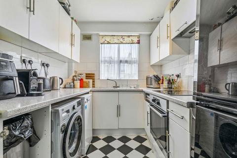 2 bedroom flat for sale, Sutton Lane North, London W4