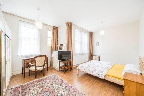 3 bedroom flat for sale, Earsby Street, London W14