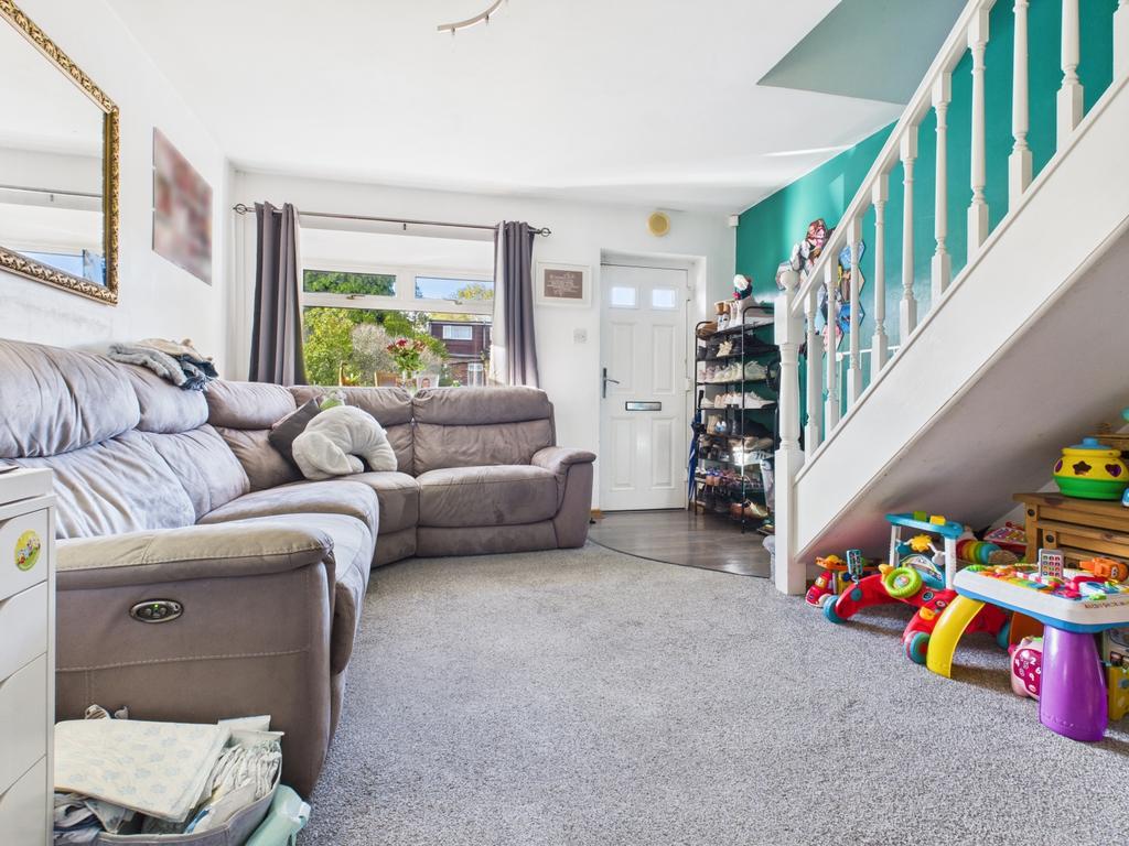 Cam03729 g0 pr0163 still022