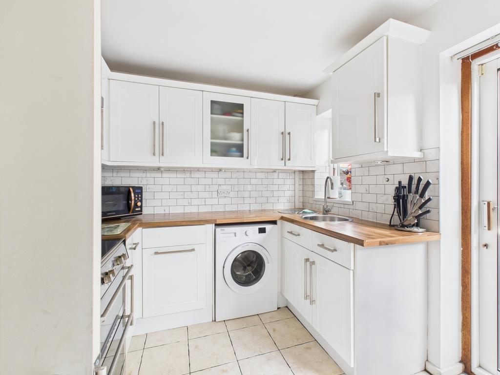 Cam03729 g0 pr0163 still012