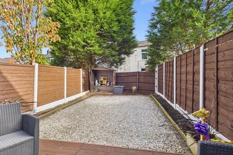 2 bedroom semi-detached house for sale, Markham Close, Hyde, SK14 4BJ