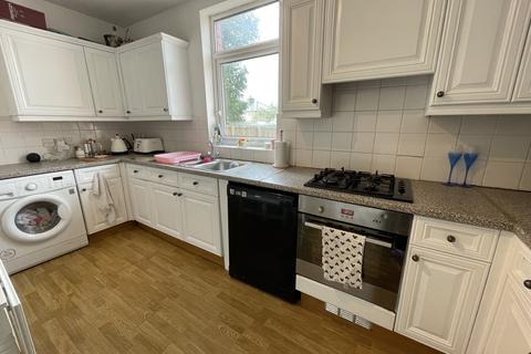 3 bedroom semi-detached house for sale, Woodlands Avenue, Queensbury BD13