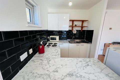 undefined, Pownall Gardens, Hounslow