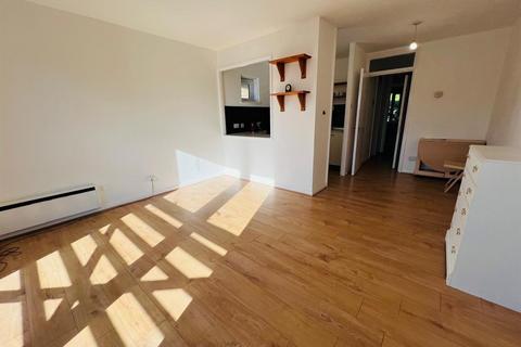 undefined, Pownall Gardens, Hounslow