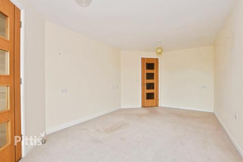 1 bedroom retirement property to rent, Somers Brook Court Foxes Road PO30