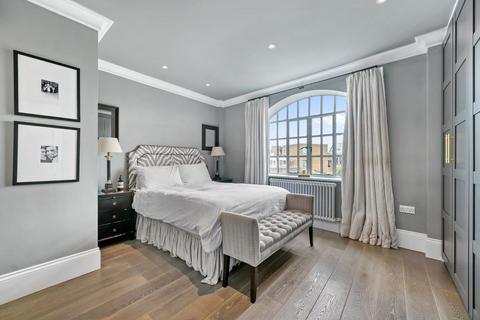 2 bedroom apartment for sale, St. Katharines Way, London
