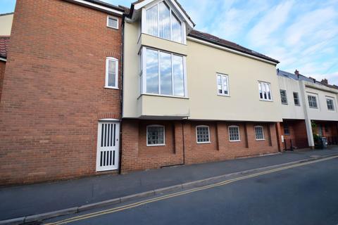 3 bedroom flat to rent, Betts Court, Cross Lane, Norwich NR3