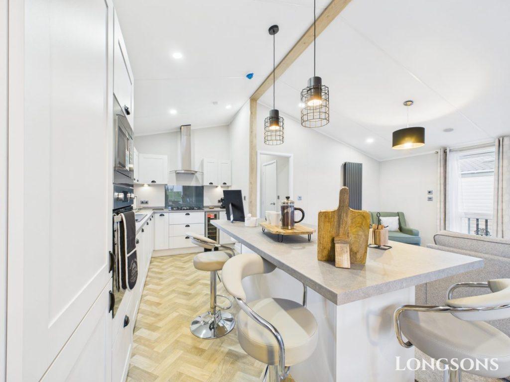 Cam02173g0 Pr0277 Still065