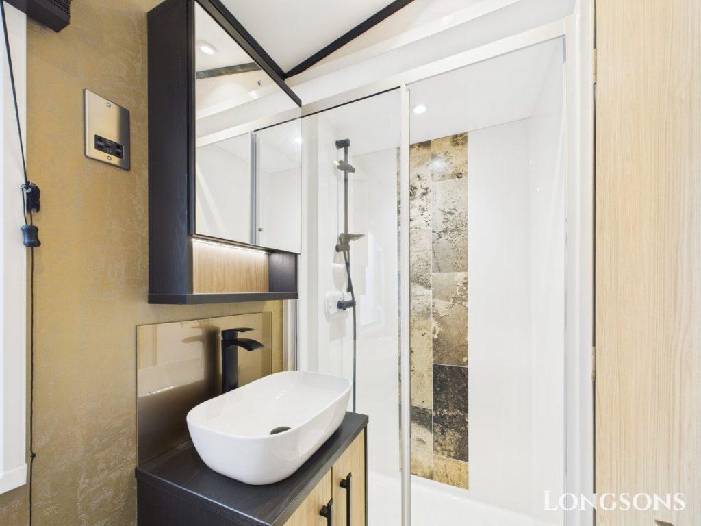 Cam02173g0 Pr0277 Still013