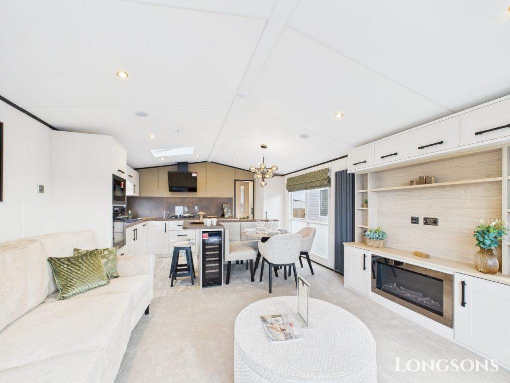 Cam02173g0 Pr0277 Still007