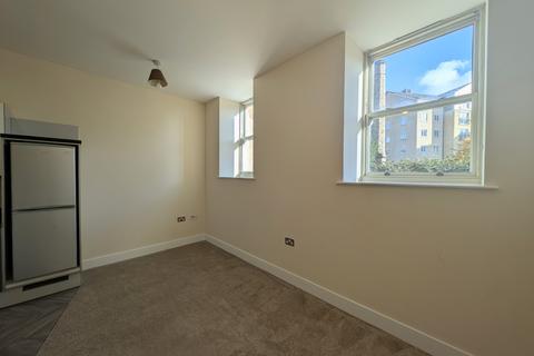 1 bedroom flat to rent, Textile Street, Dewsbury, West Yorkshire, UK, WF13