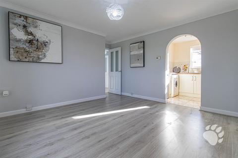1 bedroom maisonette for sale, Beauchamps Drive, Wickford SS11