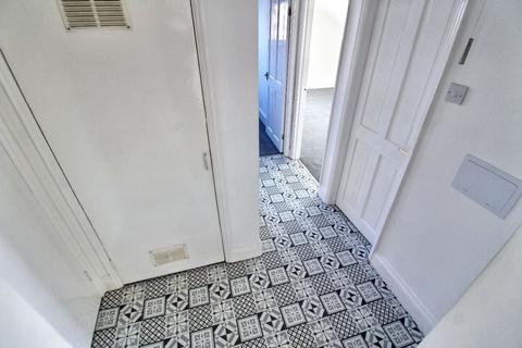 2 bedroom apartment to rent, Dormer House,  Binswood Avenue, Leamington Spa