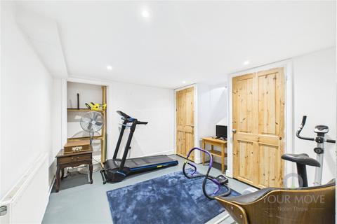 60 Balmoral Road, Northampton, NN2 6JZ