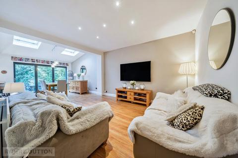 5 bedroom detached house for sale, Dingle Road, Woodside, Alkrington, Manchester, M24