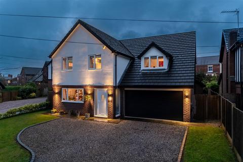 4 bedroom detached house for sale, Walkers Lane, Tarporley