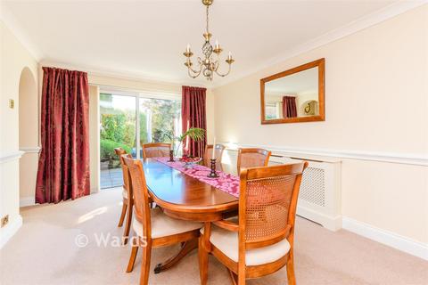 3 bedroom chalet for sale, Blue Bell Hill, Chatham, Kent