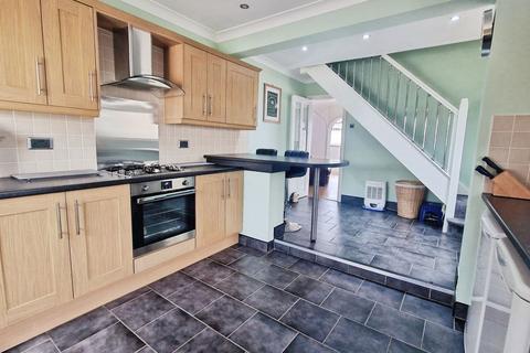 3 bedroom detached house for sale, Oaklands Avenue, Bridgend CF31