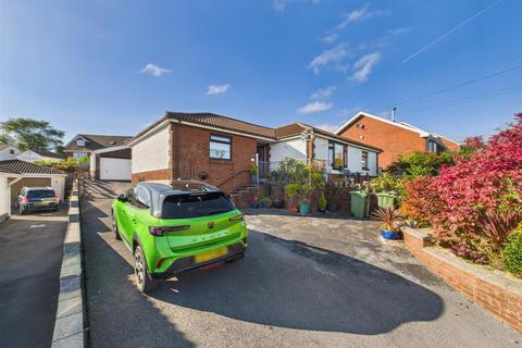 4 bedroom detached bungalow for sale, Heol Y Meinciau, Pontyates, Llanelli