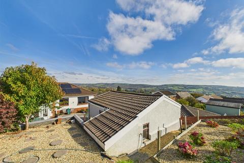 4 bedroom detached bungalow for sale, Heol Y Meinciau, Pontyates, Llanelli