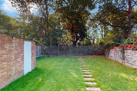 undefined, Ruislip, Greater London HA4